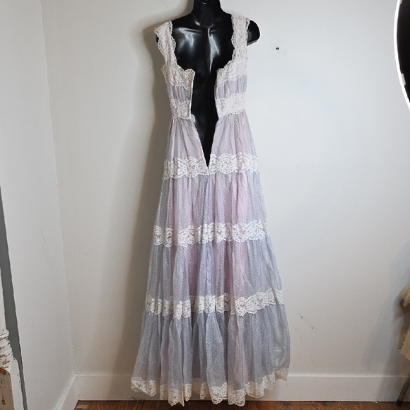 Elegant Lace Trimmed Maxi Dress VINTAGE, PROM , HIPPIE BOHO - Picture 11 of 11